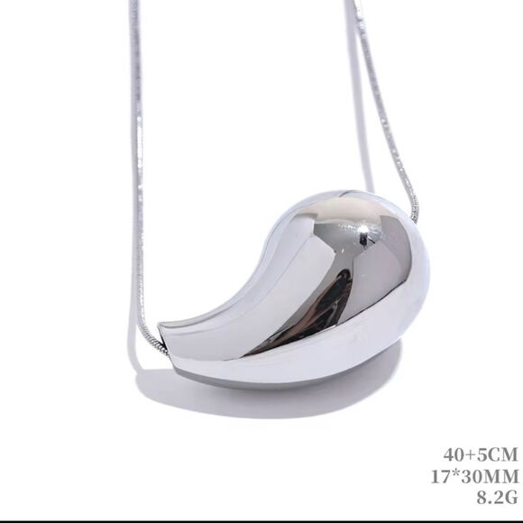 Silver Teardrop Pendant Necklace - Picture 1 of 13